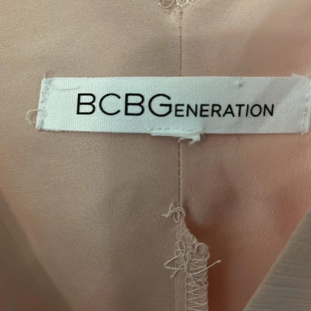 Bcbg generation dress. Large - Picture 6 of 8